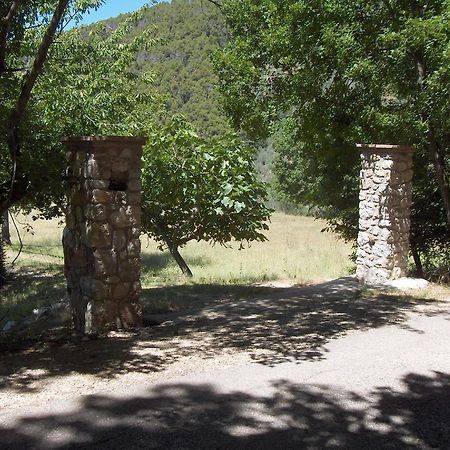 Agriturismo Il Palazzetto Apartment Campello sul Clitunno Bagian luar foto