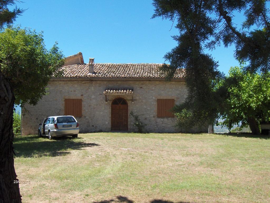 Agriturismo Il Palazzetto Apartment Campello sul Clitunno Bagian luar foto