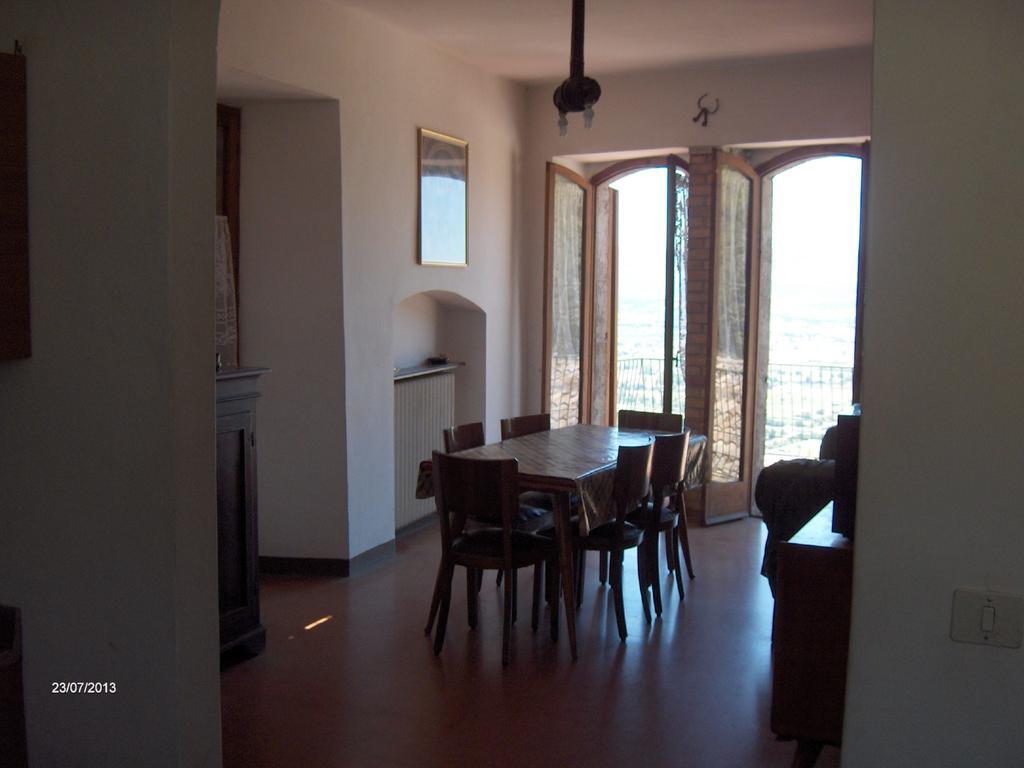 Agriturismo Il Palazzetto Apartment Campello sul Clitunno Ruang foto